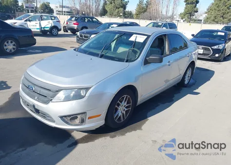 2012 Ford Fusion S z USA, uszkodzony, nr VIN 3FAHP0GA7CR416358